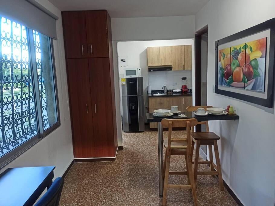 Appartement Maravilloso Apartamento Iluminacion Y Privacidad à Cali Extérieur photo